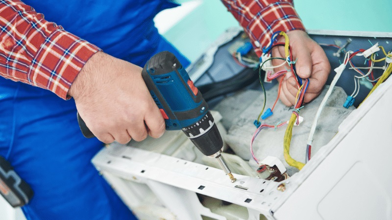 Şehzadeler Sunny Sunny çamaşır makinesi kart tamiri – Su almama arızası orijinal parça ile giderildi. - Teknik servis örneği
